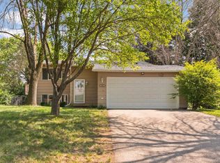 13533 Yosemite Ave S, Savage, MN 55378