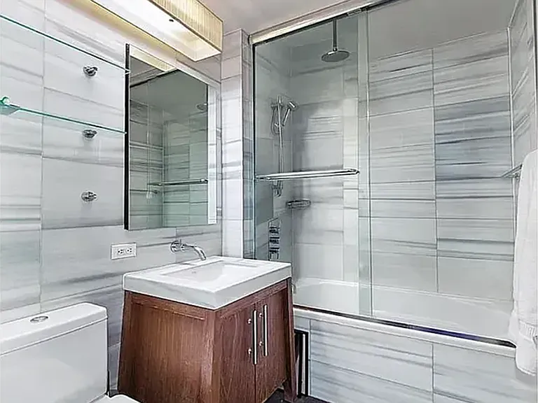 88 Greenwich St #903 — Photo 6