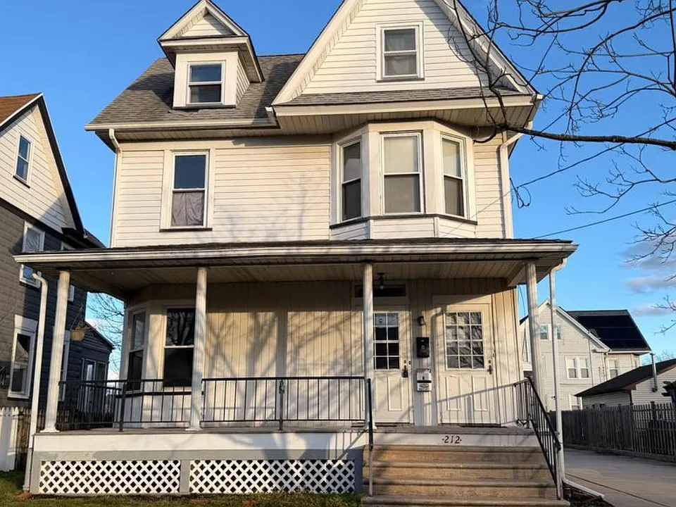 212 Helms Ave