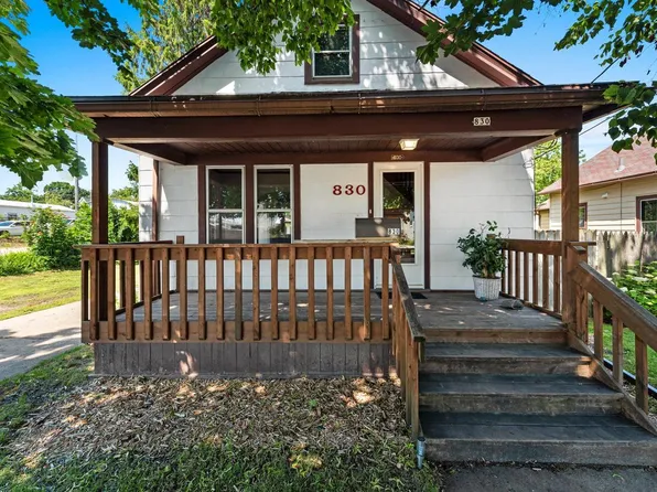 830 South 19th STREET, Manitowoc, WI 54220