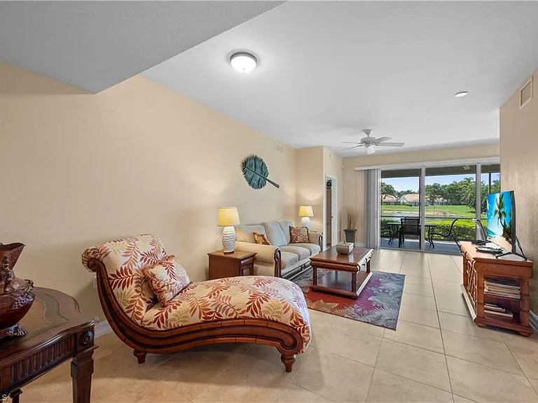6815 Ascot Dr #102 — Photo 15