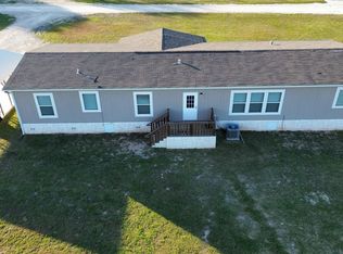 34 Cannon East Dr, Gonzales, TX 78629