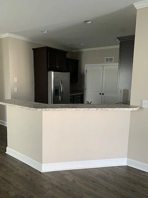 3 bed, 2.0 bath, 1511 sqft, $1,700 — Photo 3