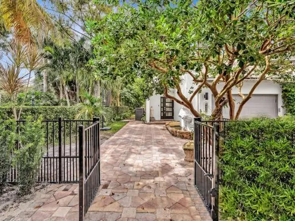 1970 Canterbury Cir #1970, Wellington, FL 33414