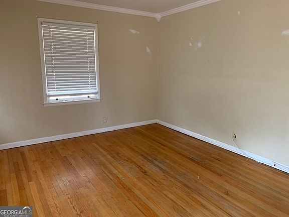 3rd image of 1409 Laboon Rd