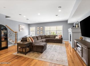 31 White Oak Lane, Aberdeen, NJ 07747
