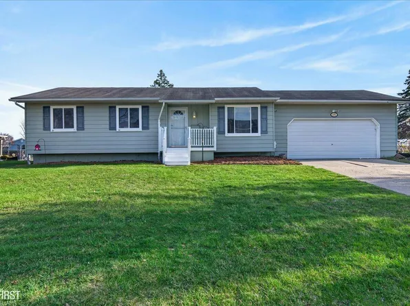 11951 Riverbend Dr, Grand Blanc, MI 48439