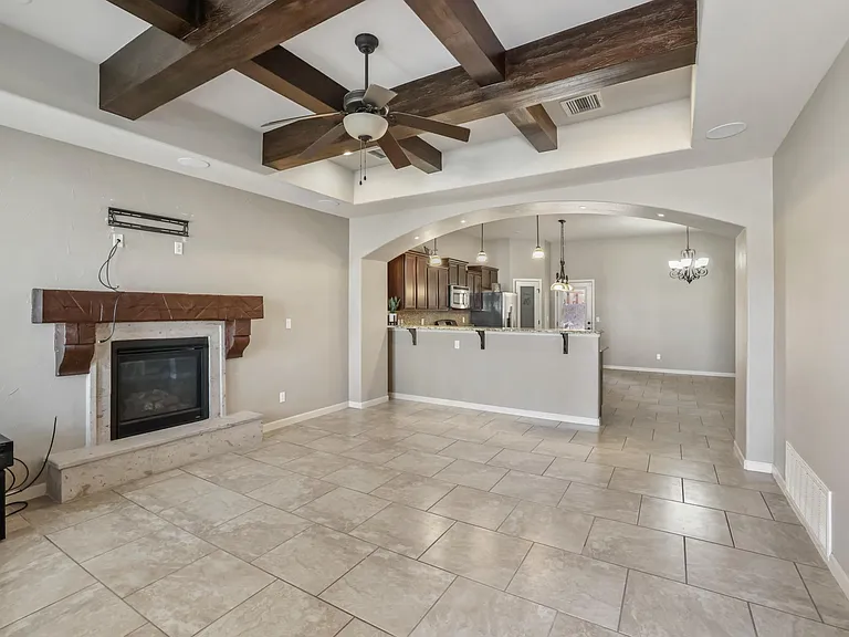 14676 Ava Leigh Ave — Photo 4