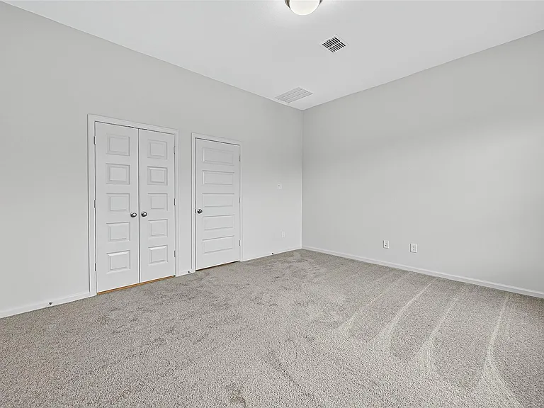 5019 Bowen Prairie Dr — Photo 41