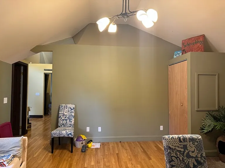 780 University Ave — Photo 20