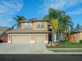 2651 Stuart Ave, Clovis, CA 93611