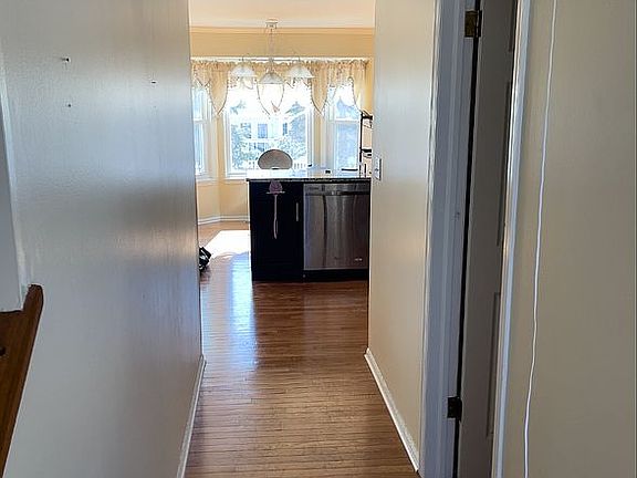 3rd image of 852 Brandt Dr