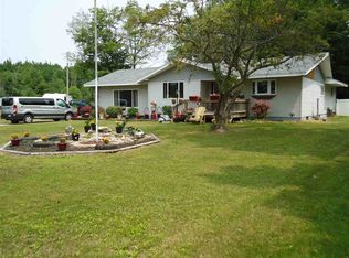 6762 North Rd, Escanaba, MI 49829
