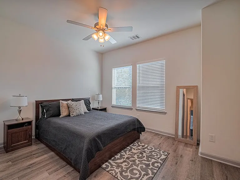 3540 Rebecca St — Photo 12