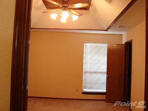 raised ceiling in Master bedroom