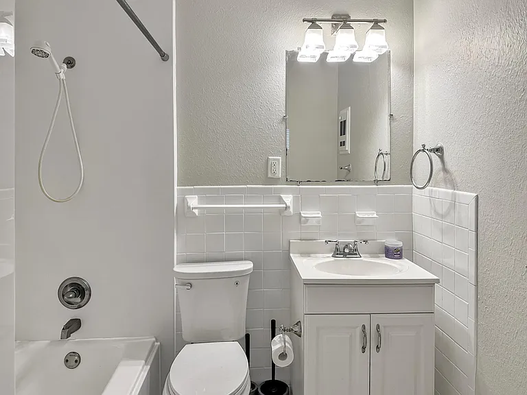 3101 Highland Rd #308 — Photo 5