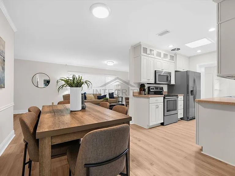 3315 W Beaumont St — Photo 17