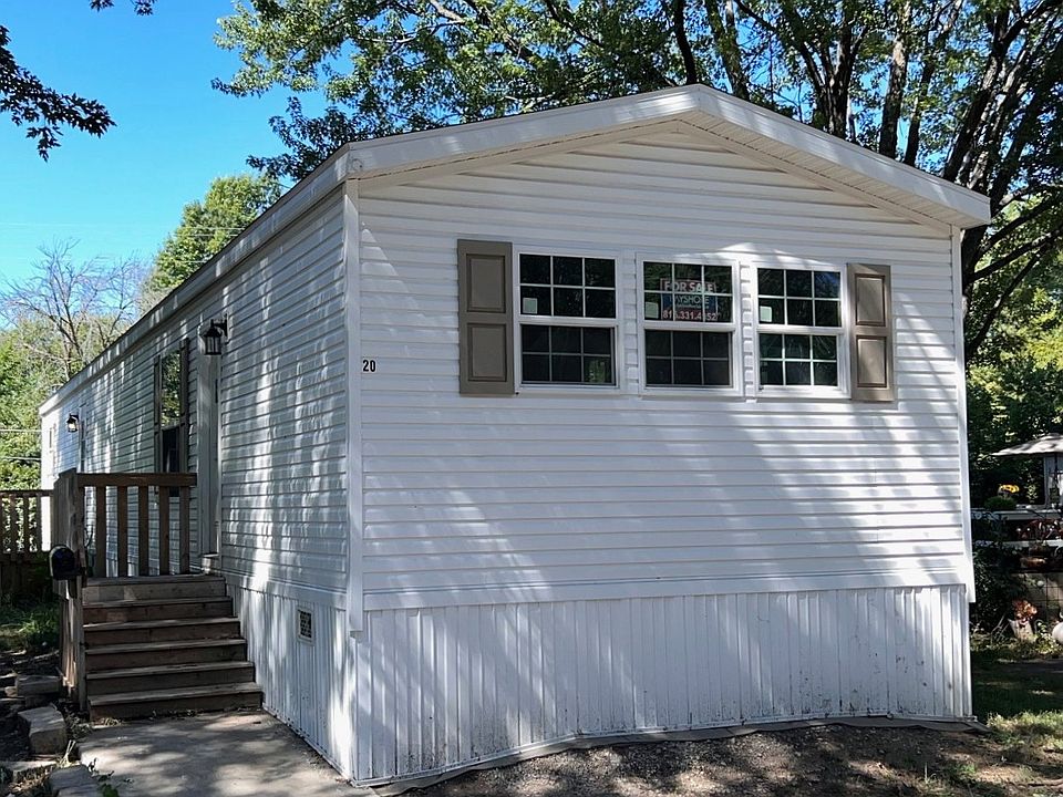 2nd image of 20 Aster Ln