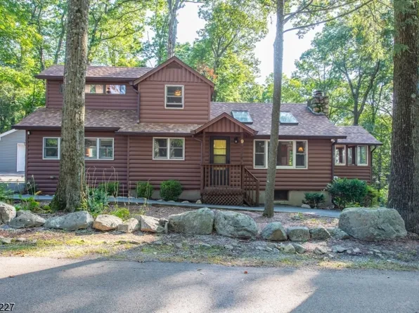 9 Anawa Rd, Vernon Twp., NJ 07422