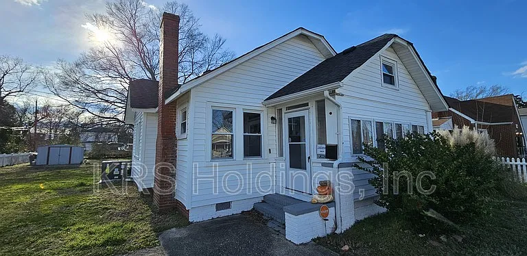 515 Powhatan Pkwy — Photo 2