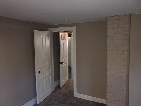 5th image of 3414 Woodbine Ave
