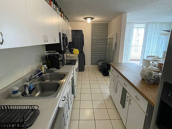 5th image of 2612 Condominio Alborada #1
