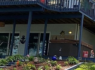 13 Delburne Dr, Davis, IL 61019