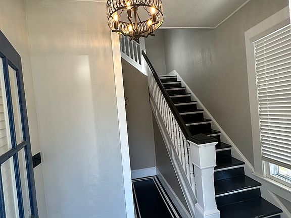 5th image of 110 N Mason St #A