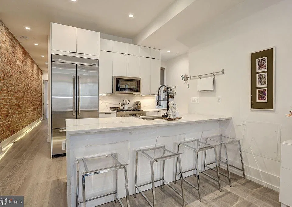 1817 Vernon St NW #2