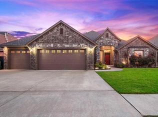 705 Samantha Ln, Moore, OK 73160