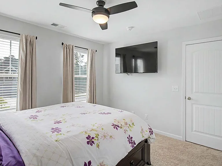 160 Spring Hill Dr — Photo 23