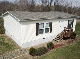 1493 Chinquapin Grove Rd, Bluff City, TN 37618