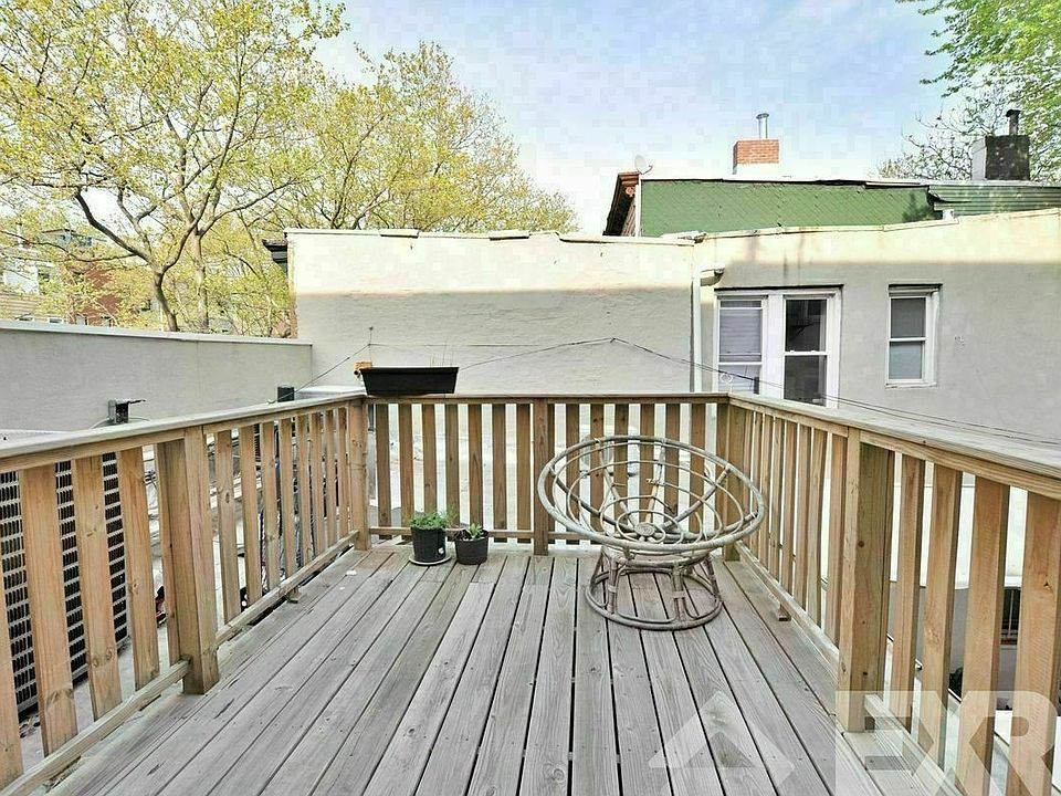 1st image of 258 Halsey St #1L