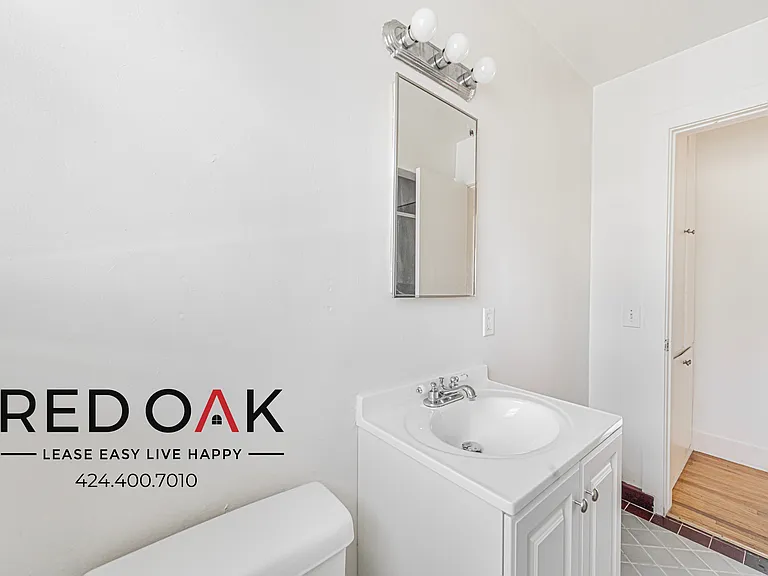 1148 S Sherbourne Dr #4 — Photo 6