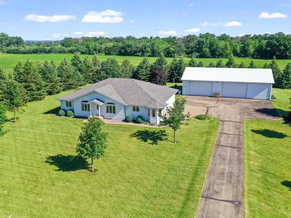 88154 265th St, Austin, MN 55912