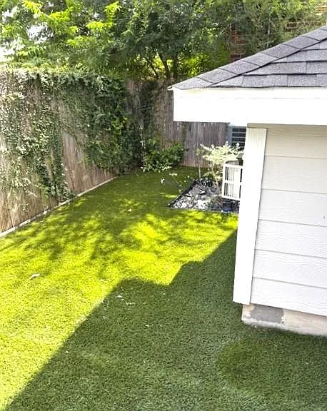 5018 Dickson St — Photo 32