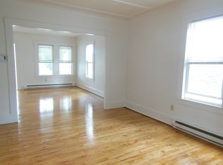 15 Park St APT 2, Uxbridge, MA 01569