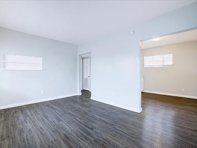 2116 N Forgeus Ave #A — Photo 4