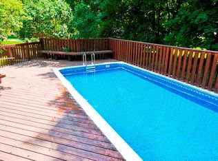 1726 Crawford Rd, Mohegan Lake, NY 10547