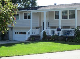 1020 Pineview Ct, Alma, MI 48801