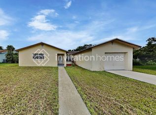 8996 SW 8th St, Boca Raton, FL 33433