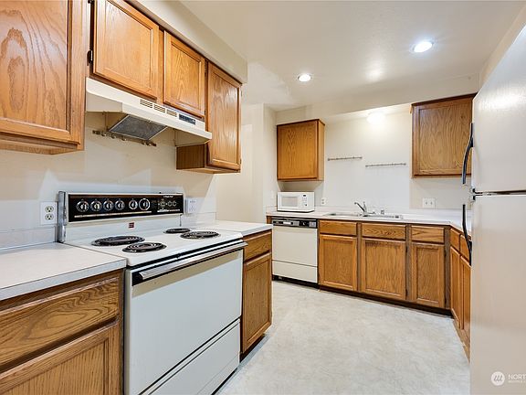 4th image of 5123 81st Street SW #7