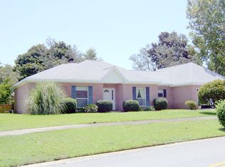829 N Lakeside Dr, Destin, FL 32541