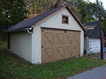 2nd image of 343 E Bishop St