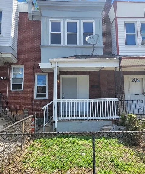 5229 W Clarkson Ave — Photo 1