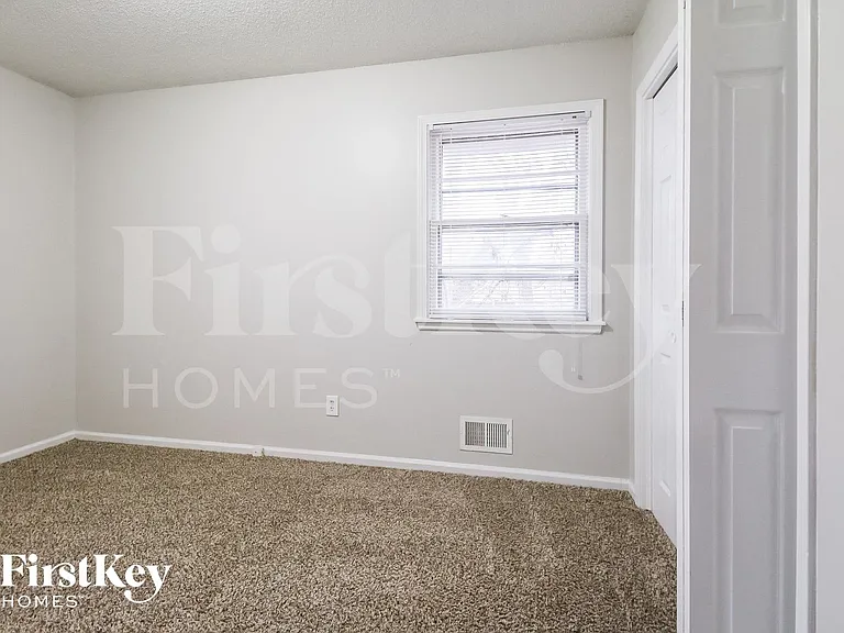 2508 NW 5th St — Photo 10