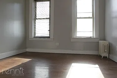 Rented by Rennit Inc.