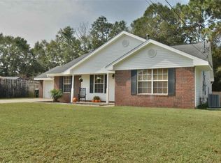 6915 Cedar Ridge Cir, Milton, FL 32570