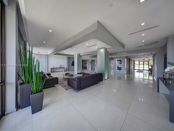 4th image of 20379 W Country Club Dr APT 1438