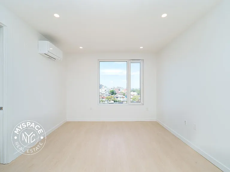 1499 Bedford Ave #4H — Photo 8